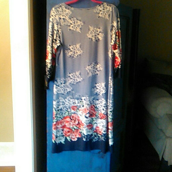 Glamour Dress - Picture 2 of 5